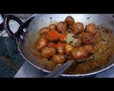 कश्मीरी दम आलू (Kashmiri Dum aloo recipe in hindi) रेसिपी चरण 5 फोटो