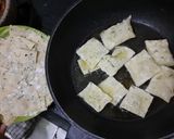 Foto langkah ke 2 dari resep Keripik Bawang mudah.