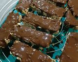 A picture of step 3 of 🌱 Chocolate Puffed Rice Bars.