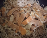 சீஸி எக் ஸ்டிரிப்ஸ் ‌ஹக்கா‌ நூடுல்ஸ்(Cheesy Egg Strips Noodles) ரெசிபி ஸ்டேப் 10 புகைப்படம்