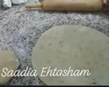A picture of step 4 of Aloo ka paratha.