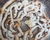 फनल केक (Funnel Cake recipe in hindi) रेसिपी चरण 11 फोटो