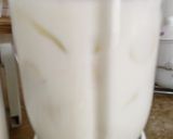 A picture of step 1 of Apple Shake 🍎🥛🧊🥛🍎.