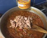 Foto del paso 2 de la receta: Fettuccini de espinaca con salteado de atún