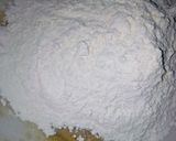 A picture of step 3 of Banana balls.