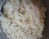 Foto del paso 9 de la receta: Pollo con aderezo agridulce acompañado de arroz salteado
