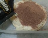 Foto langkah ke 4 dari resep Steamed Chocolatos Marble cake.