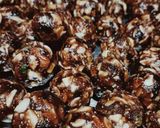 ખજૂર ડ્રાયફ્રુટ બોલ્સ (Khajoor Dryfruit Balls Recipe In Gujarati) રેસીપી સ્ટેપ4ફોટો