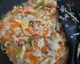 Foto langkah ke 6 dari resep Lumpia Basah Selada.