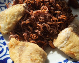 Foto del paso 3 de la receta: Supremas de merluza con noodles de batata morada y bonito (en airfryer)