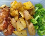 Foto langkah ke 9 dari resep Ayam Panggang Teflon + Potato Wedges (Menu Diet).