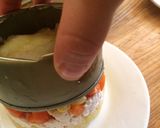 Foto del paso 3 de la receta: Causa de verduras y pollo con salsa de pimiento 💕