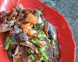 Foto langkah ke 6 dari resep Oseng ikan asin bawis,buncis lombok ijo.