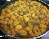 A picture of step 5 of Boiled potato with besan mogra.