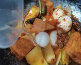 Foto langkah ke 3 dari resep Semur Telur Tahu Kentang.