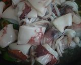 Foto langkah ke 2 dari resep Cumi Cabe Gendot.