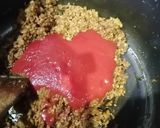 A picture of step 2 of Red Sauce Mince Pasta.