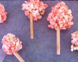 Foto del paso 3 de la receta: Paletas de palomitas y bombón