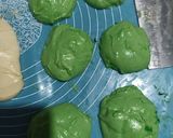 Foto langkah ke 5 dari resep Roti Sobek, Pandan Dan Keju #563.