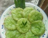 Foto langkah ke 4 dari resep Kue cucur pandan.