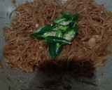 Foto langkah ke 5 dari resep Oseng Soun Cabe Ijo.