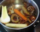 Foto del paso 2 de la receta: Caldo oscuro