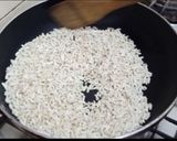 A picture of step 1 of Pop Rice Ladu.