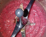 Foto del paso 2 de la receta: Helado de fresas, chía y leche de coco