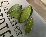 Une image de l'étape 2 de Saumon sauvage en papillote à l ail mariné et herbes aromatiques.