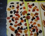 A picture of step 15 of Fruity chocolate Bars.
