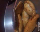 खोया की चाशनी वाली गुजिया (khoya ki chasni wali gujiya recipe in Hindi) रेसिपी चरण 4 फोटो