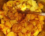 Tejfölös krumplipörkölt recept fázis 3 fotója