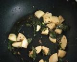 A picture of step 1 of Potato sago khichdi.