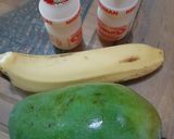 Foto langkah ke 1 dari resep Tropical Sunshine Smoothies.