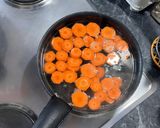 Une image de l'étape 2 de 🥕🥥 Ma délicieuse Purée de Carotte au lait de coco.