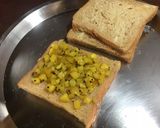 A picture of step 5 of Potato Sandwich.