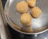 A picture of step 4 of Rice laddo.