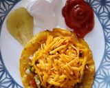 A picture of step 2 of Yumm corn veg TACOS🌮🌮.