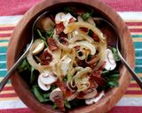 Foto del paso 3 de la receta: Ensalada de berros, champiñones y tocino (TBC)