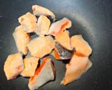 奶油洋蔥鮭魚味增湯的食譜步驟3照片