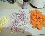 A picture of step 1 of Fried rice with beef.