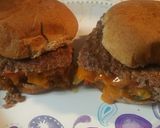 A picture of step 16 of Stuffed Cheeseburgers.