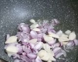 Foto langkah ke 2 dari resep Sayur lodeh tahu kulit bumbu iris.