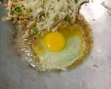 Foto langkah ke 1 dari resep Mie Panjang Umur Telur.