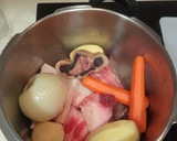 Foto del paso 2 de la receta: Cocido a la madrileña en olla rápida