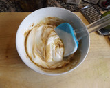 Foto del paso 2 de la receta: Salsa de yogurt y mostaza de bayas