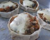 Foto del paso 4 de la receta: Milanesa de pollo con canastita de verdura y queso