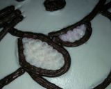 Foto langkah ke 10 dari resep Tart ultah hello kitty simple.