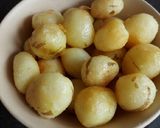 ধনিয়া চাটনি দম আলু(dhaniya chutney dum aloo recipe in bengali) রেসিপি ধাপ - 3 ছবি