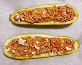 Foto del paso 3 de la receta: Calabacín del huerto relleno de carne